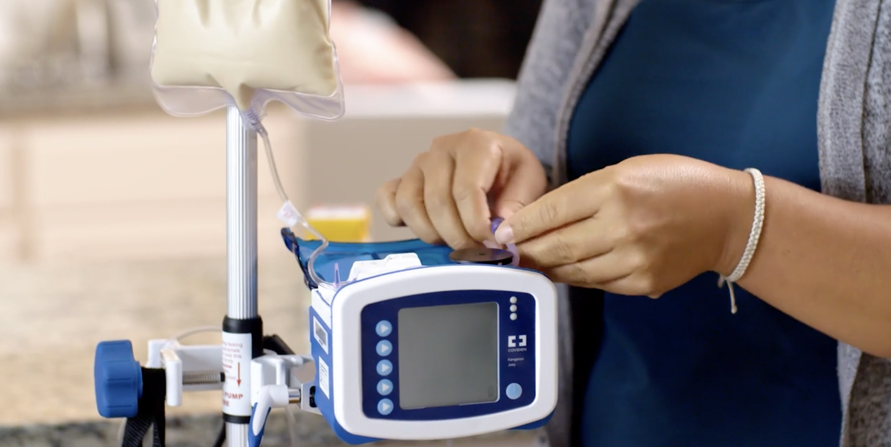 Coram — Instructional Videos - Kangaroo Joey Pump for tube feeding